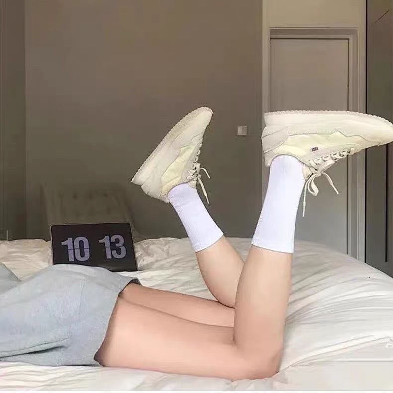 Jiashucheng Vớ Thể Thao Dài Trung Bình Màu Trơn Đơn Giản Phong Cách Preppy Nhật Bản Hàn Quốc Dễ Phối Đồ Cho Học Sinh Nam Và Nữ