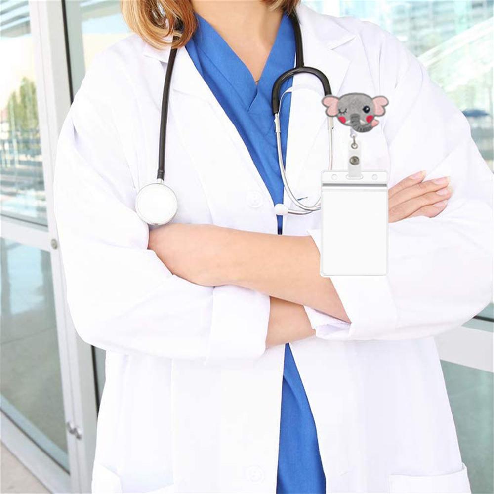 Kẹp Giữ Thẻ ID / Thẻ ID Họa Tiết Trái Tim Kèm Móc Khóa