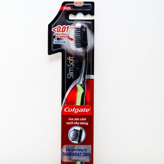 bàn chải đánh răng Colgate slimsoft charcoal than hoạt tính sơi chải siêu mềm