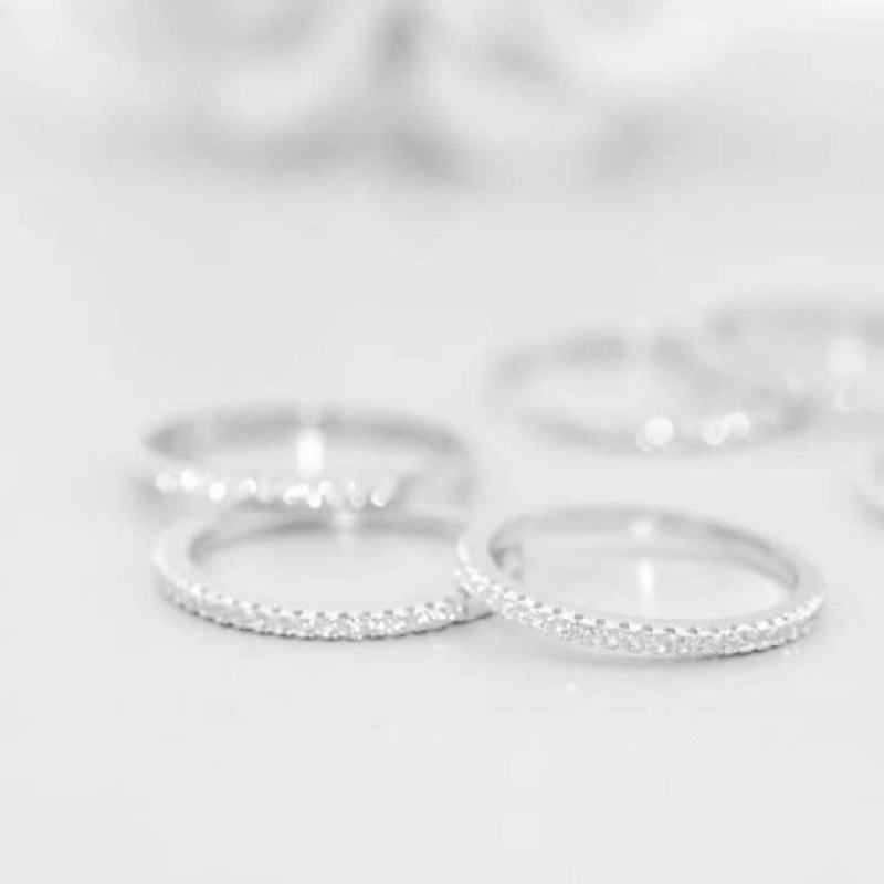 NHẪN BẠC ĐÍNH HỘT NỬA VÀNH