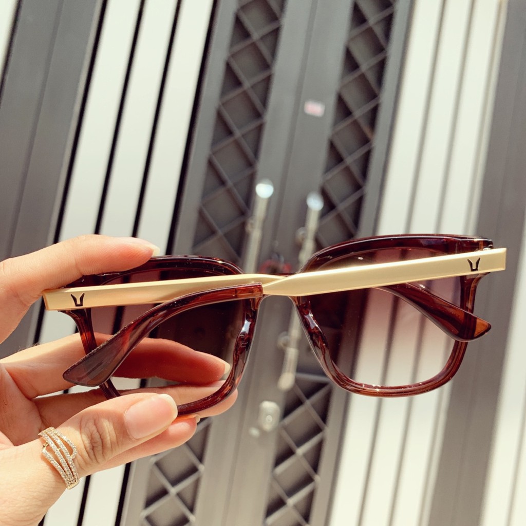 Kính mát thời trang A210 chống tia UV400 hiệu quả phù hợp cả nam và nữ nhiều màu sắc cá tính thích hợp mang đi du lịch | BigBuy360 - bigbuy360.vn