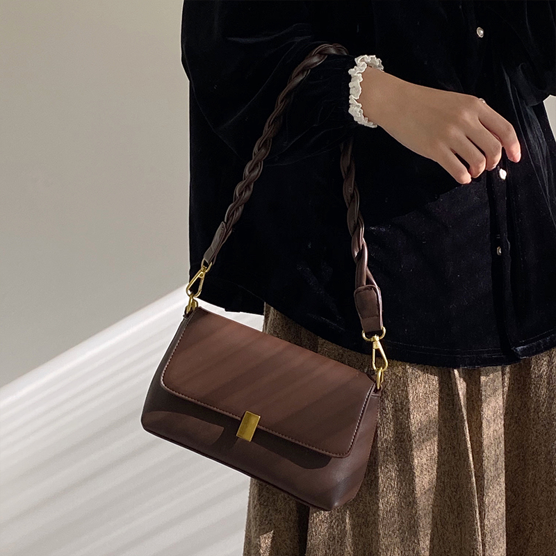 Túi Đeo Chéo Nữ Dáng Vuông Phong Cách Retro Thời Trang