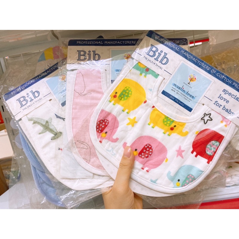 Yếm Muslin Tree cúc bấm sau