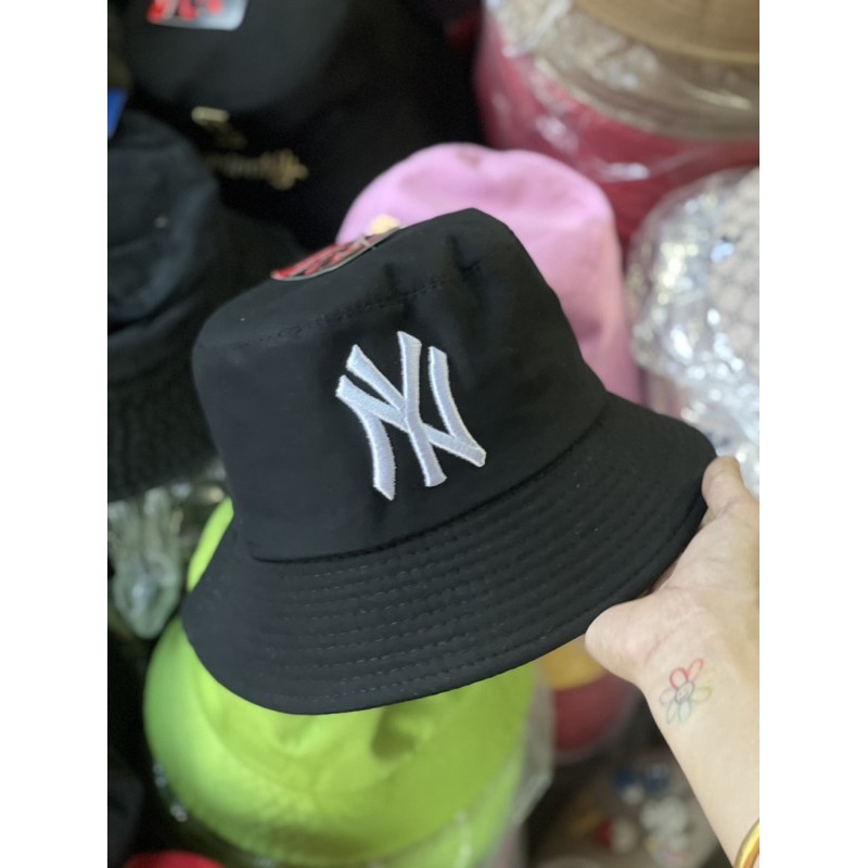 NÓN BUCKET THÊU CHỮ