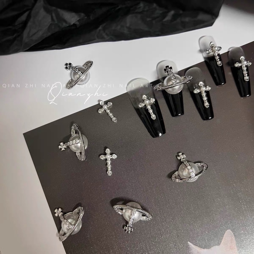 Phụ Kiện Đính Đá Trang Trí Móng Tay 3D Hình Hành Tinh/ Trái Tim/ Chữ Thập Bằng Hợp Kim