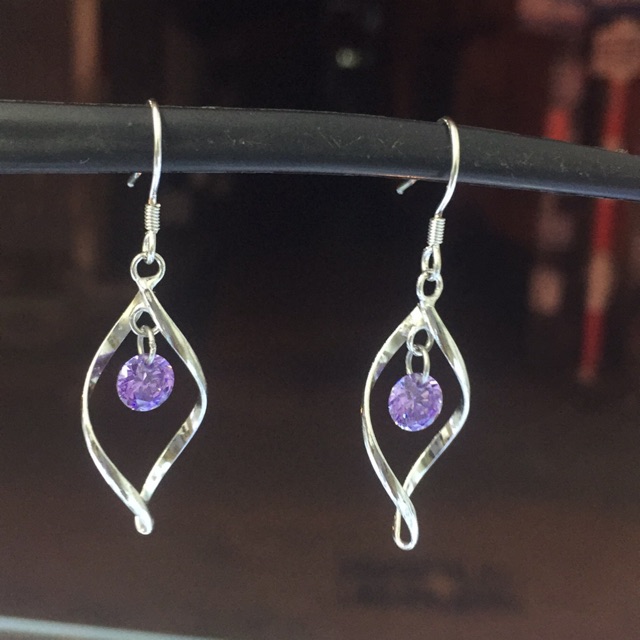 Khuyên tai móc thả lượn sóng phối đá tím nhân tạo bạc thật xi kim NGỌC MẬU