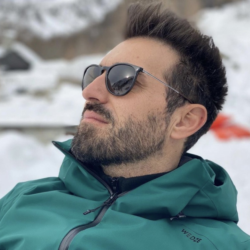 Kính Mát Nam Nữ Nửa Gọng Kim Loại Cổ Điển