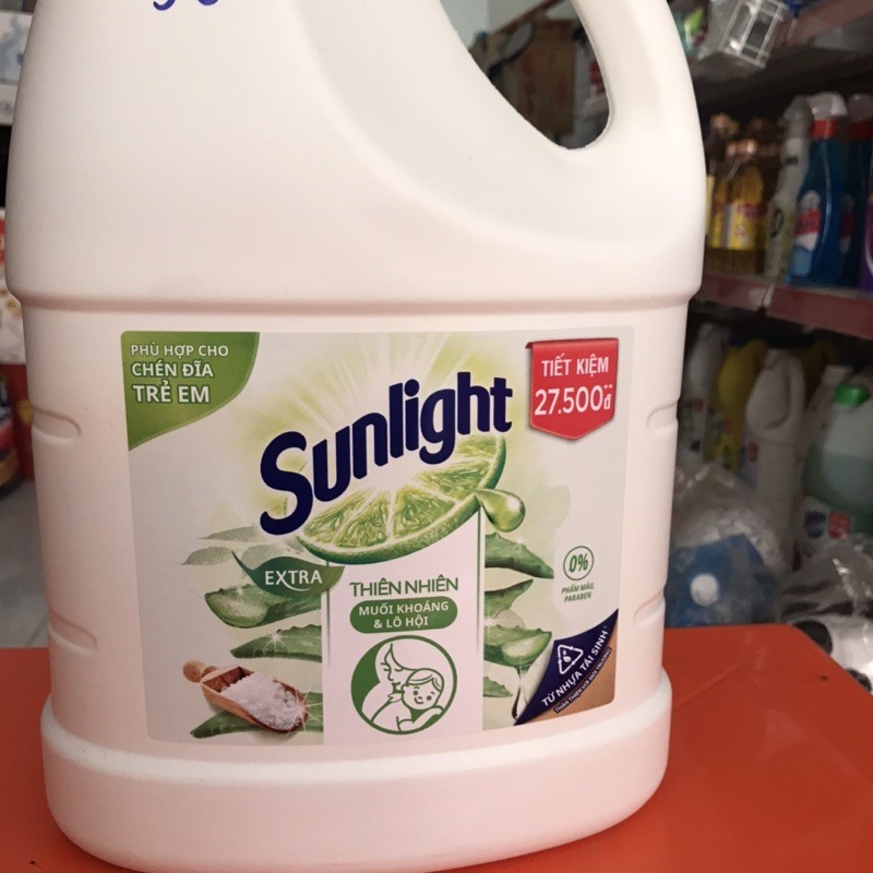 Nước rửa chén SUNLIGHT THIÊN NHIÊN MUỐI KHOÁNG VÀ LÔ HỘI 3,6kg