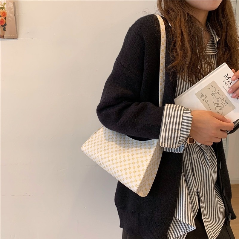 Túi Đeo Vai Hình Khối Lập Phương Nhỏ Phong Cách Phương Tây Retro NB00048