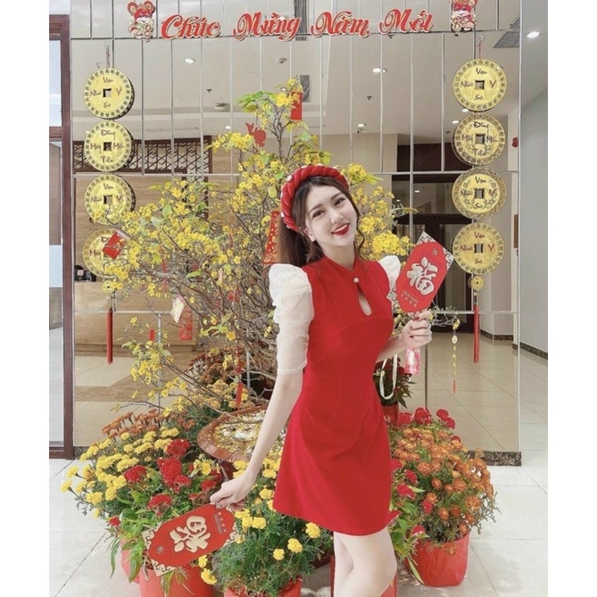 ĐẦM CỔ TÀU ĐỎ TAY VOAN TRẮNG KHOÉT GIỌT NƯỚC