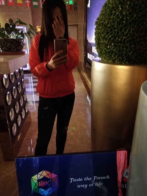 Áo gió chất đẹp kiểu dáng trẻ trung ảnh thật | BigBuy360 - bigbuy360.vn