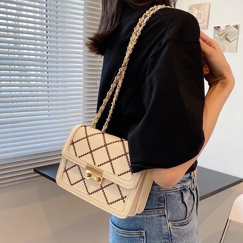 Túi xách nữ đẹp đeo vai đeo chéo hoạ tiết thêu trám viền da phong cách Hàn Quốc nữ tính xinh xắn CV98