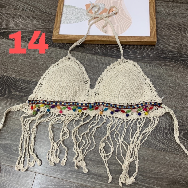Ảnh Shop Chụp Thật-Áo Bra Len Móc Đi Biển Nhiều Kiểu Màu Be