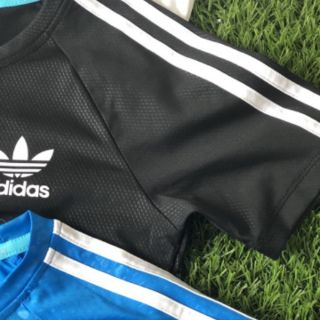 Áo Croptop thể thao nữ
