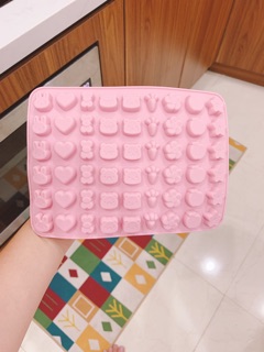 Khuôn kẹo chip chip
