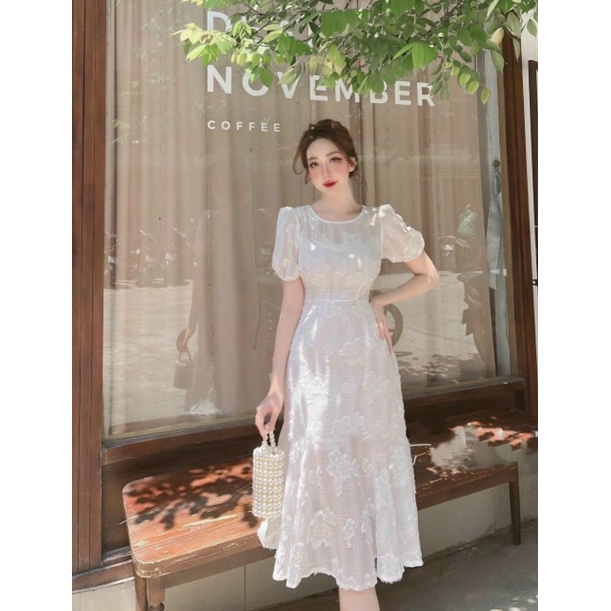 Đầm midi trắng đuôi cá hoa nổi Fansy Dress