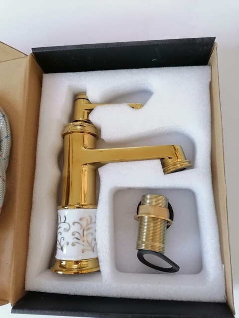 Vòi Lavabo Nóng Lạnh V020 | BigBuy360 - bigbuy360.vn