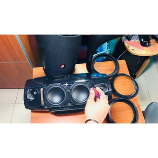 Loa Bluetooth JBL Boombox - Cận Audio