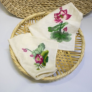 Khăn tay thêu hoa