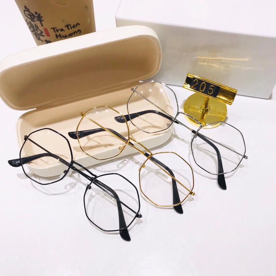 KÍNH LỤC GIÁC ULLZANG GIẢ CẬN