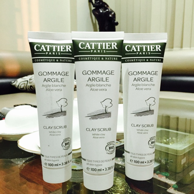 Tẩy da chết Cattier Scrub đất sét trắng 100ml