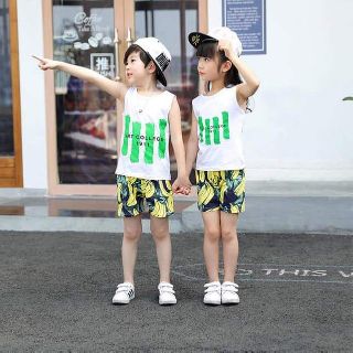Bộ quần áo cotton 100% cho bé.