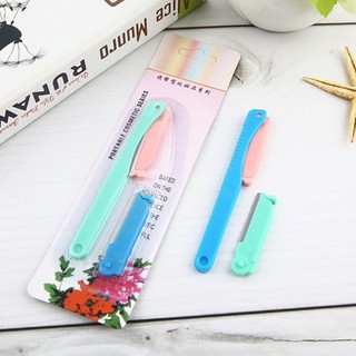 Dao cạo lông mày gấp gọn.