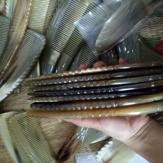 Lược sừng Liềm khía
