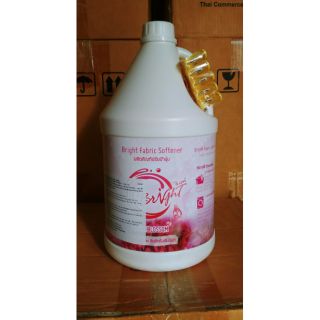Nước xả vải thái lan 3L5 tặng kèm kẹp quần áo