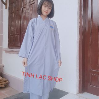 Áo tràng thêu đi chùa