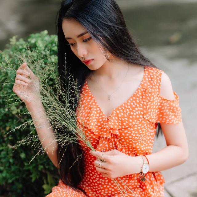 Đầm rớt vai