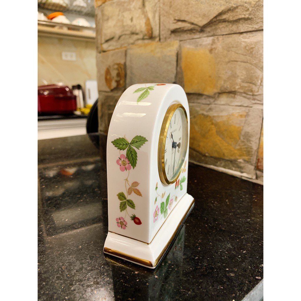 Đồng hồ để bàn Wedgwood Made in England