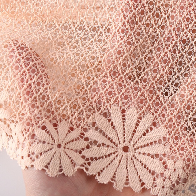 Áo Bra Ren Hoa Cúc Mới 532