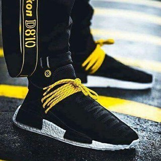 giày nmd HUMAN