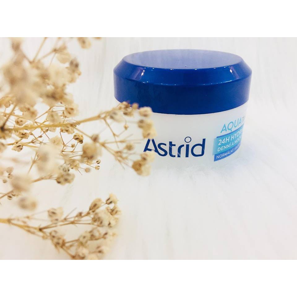 Kem Cấp Nước Tái Tạo Da Astrid Aqua