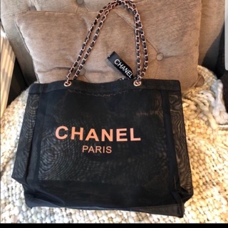 Lịch Sử Giá Túi Gift Bag Chanel- Hàng Authentic Cập Nhật 8/2023 - Beecost