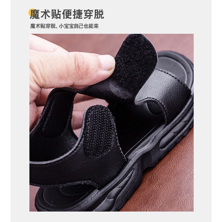 Sandal đen trắng mùa hè quai dán cho bé trai từ 2 tuổi cực đẹp cực nhẹ cực êm.