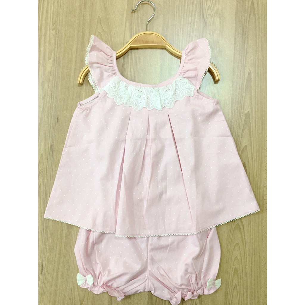 Bộ bé gái Jam & Jenny chất cotton lụa siêu đỉnh ạ. Các Shop nhập quen hãng này là biết rồi. Cotton lụa lại còn là chất c