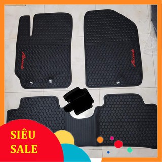 Thảm lót sàn theo xe Hyundai Accent tặng củ sạc trên ô tô