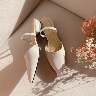 [ Rẻ vô địch] Sandal Bít Mũi Đế Thấp - YUME G0002