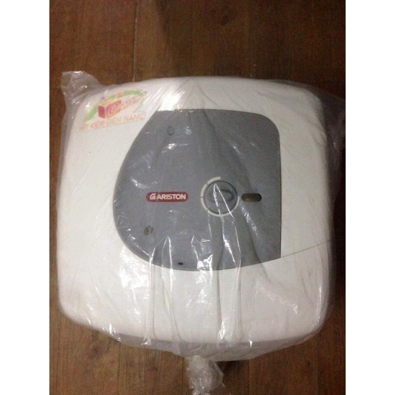 bình nóng lạnh ariston 15l