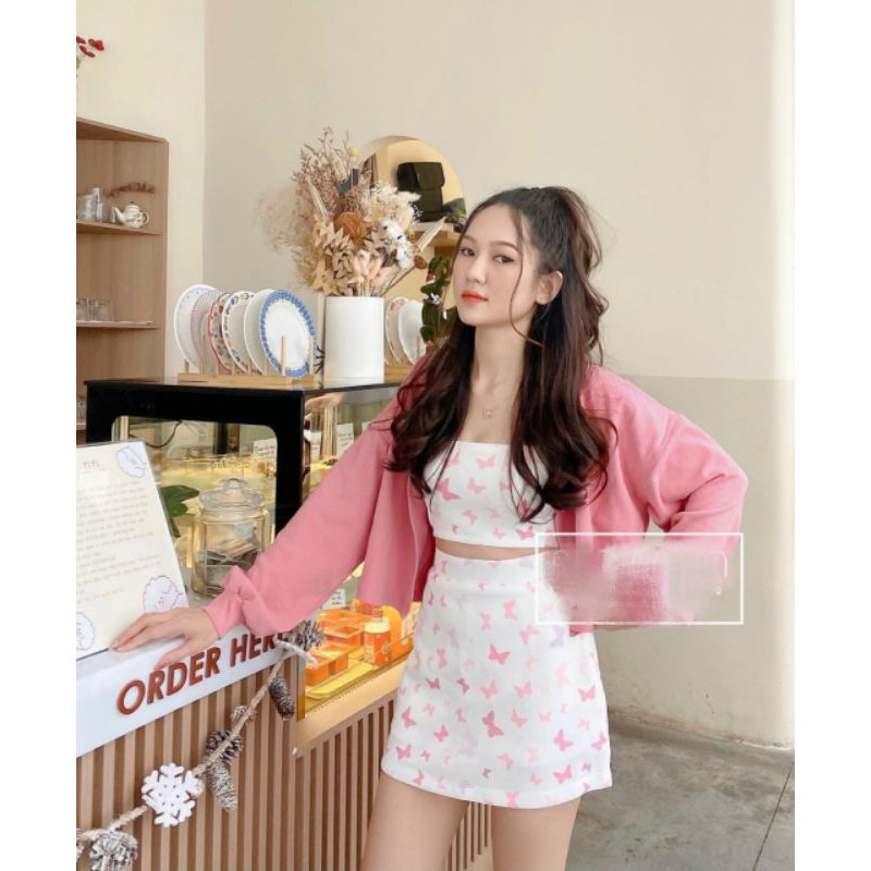 Set áo 2 dây croptop kết hợp chân váy ngắn và áo khoác cotton mỏng vừa