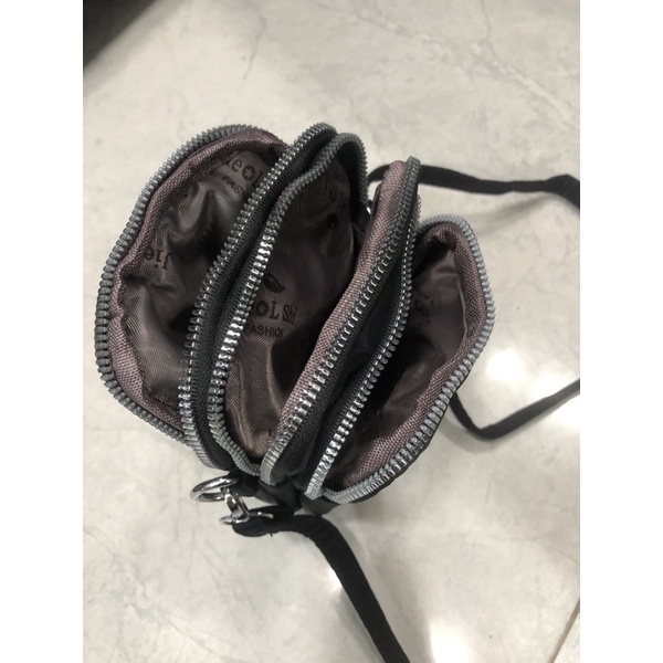 Túi đeo chéo đựng điện thoại,vải dù siêu bền hàng đẹp ,kt: 15cm -20cm-8cm