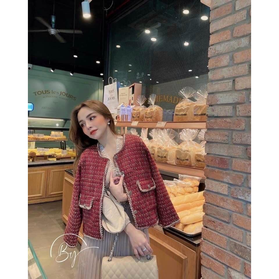 ÁO DẠ ĐỎ VIỀN NHŨ CỰC SANG