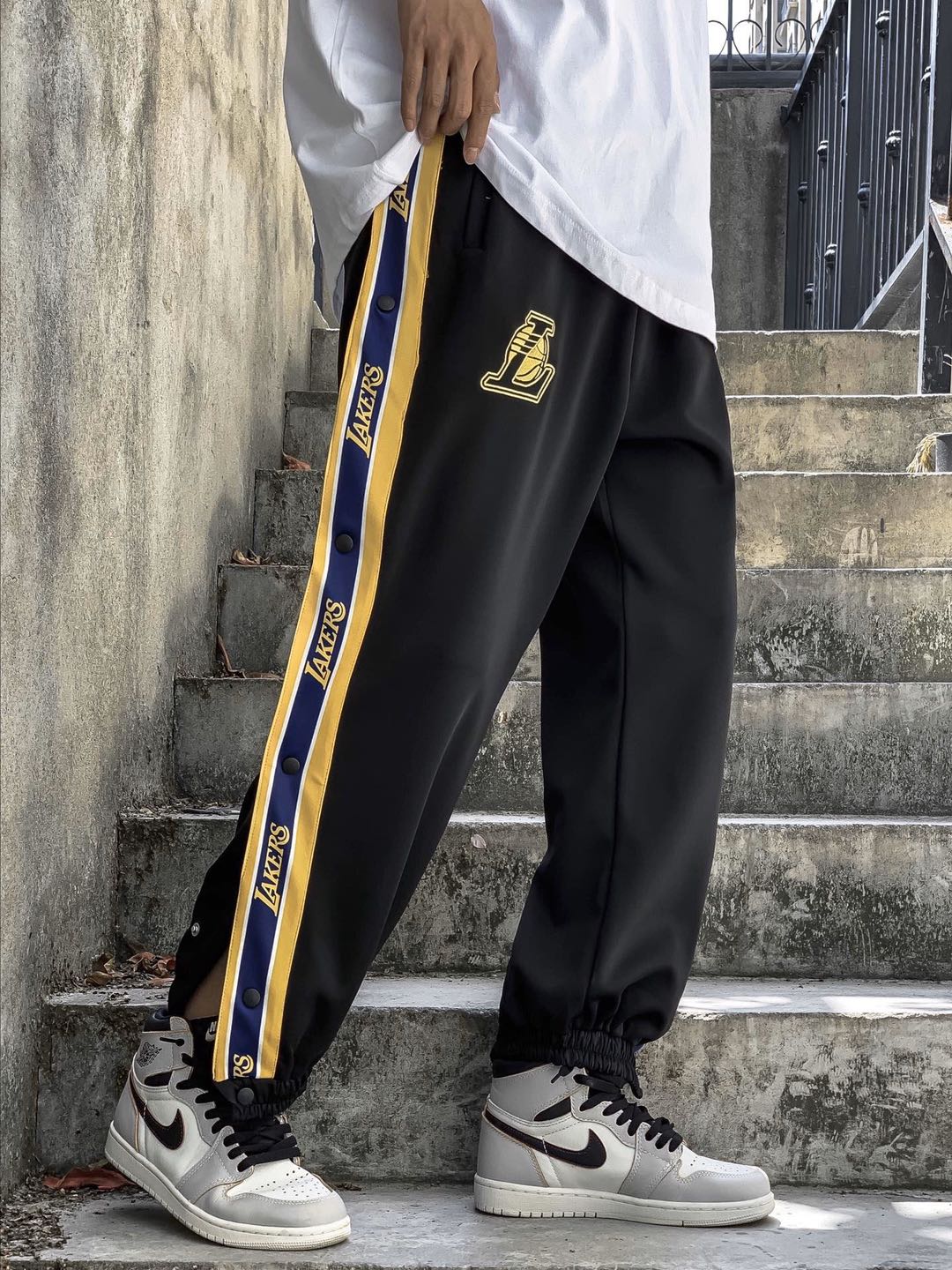 Nike Lakers Kobe Basketball Pants Men's Training Sports Pants Breasted Pants Bundles Loose Button Breathable Pants