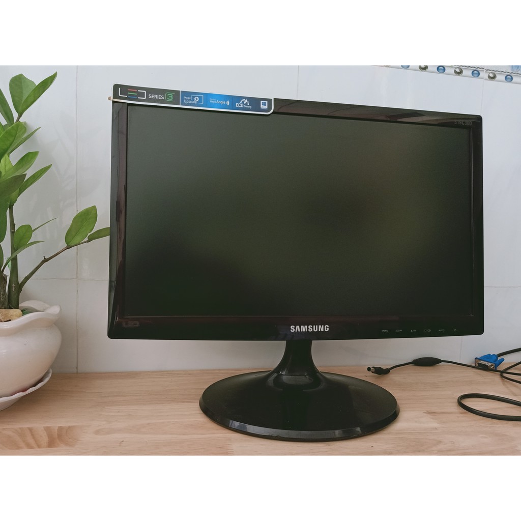 MÀN HÌNH 19IN SAMSUNG LED FULL HD LOẠI MỎNG KÈM DÂY NGUỒN VÀ DÂY VGA | BigBuy360 - bigbuy360.vn