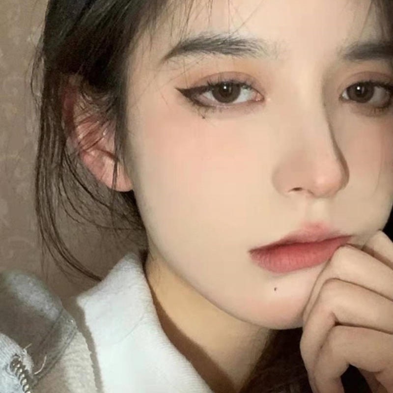 Bút Kẻ Mắt Kháng Nước Chống Thấm Mồ Hôi Lâu Trôi Không Lem Nhòe