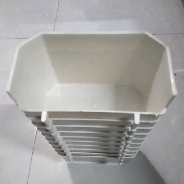 Máng gà,chim,thỏ...