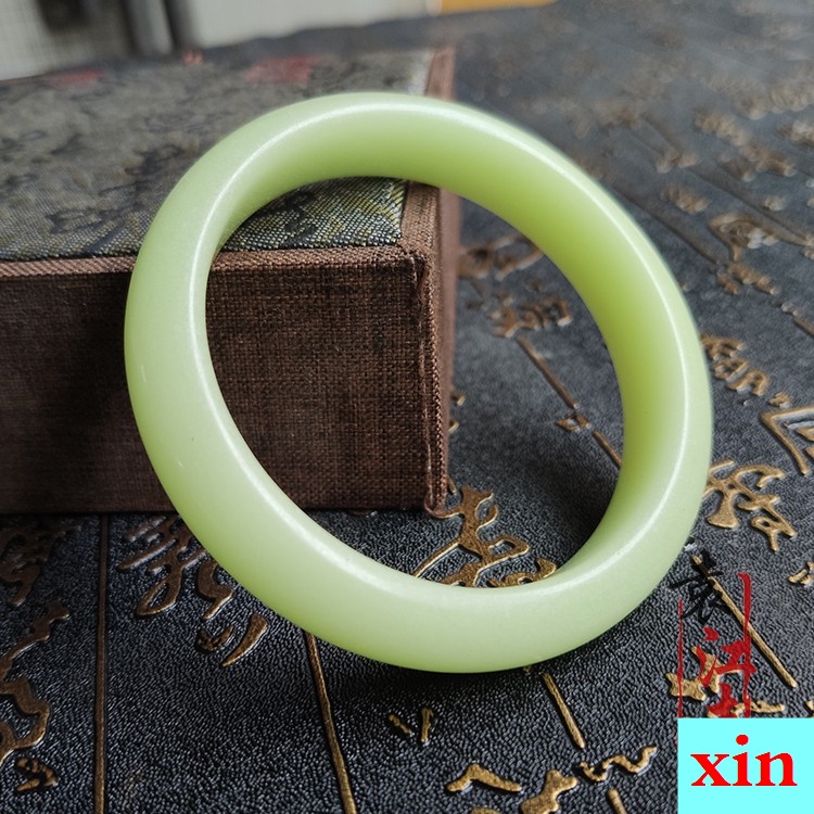 Vòng Tay Đá Ngọc Bích Phát Quang Siêu Sáng