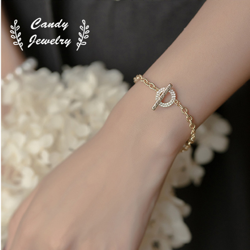 Vòng Tay Hợp Kim Thiết Kế Mặt Chữ Đơn Giản Theo Phong Cách Hàn Quốc